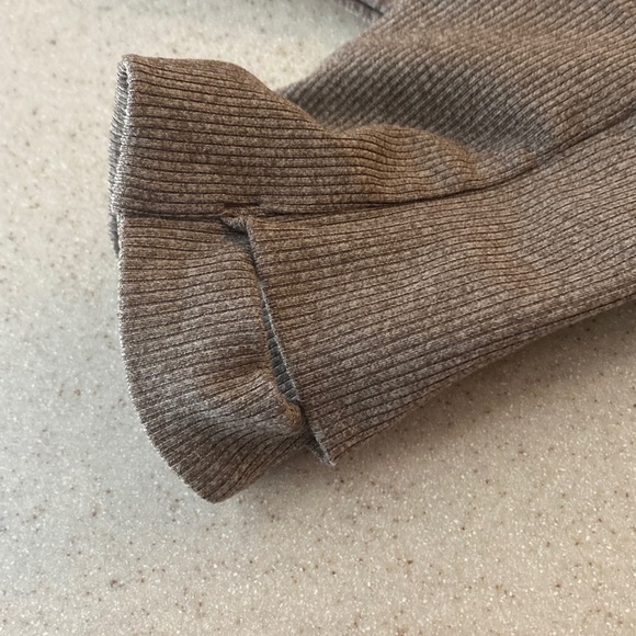 Athleta Brown Long Sleeve Shirt Activewear Women Size Medium - Picture 11 of 11